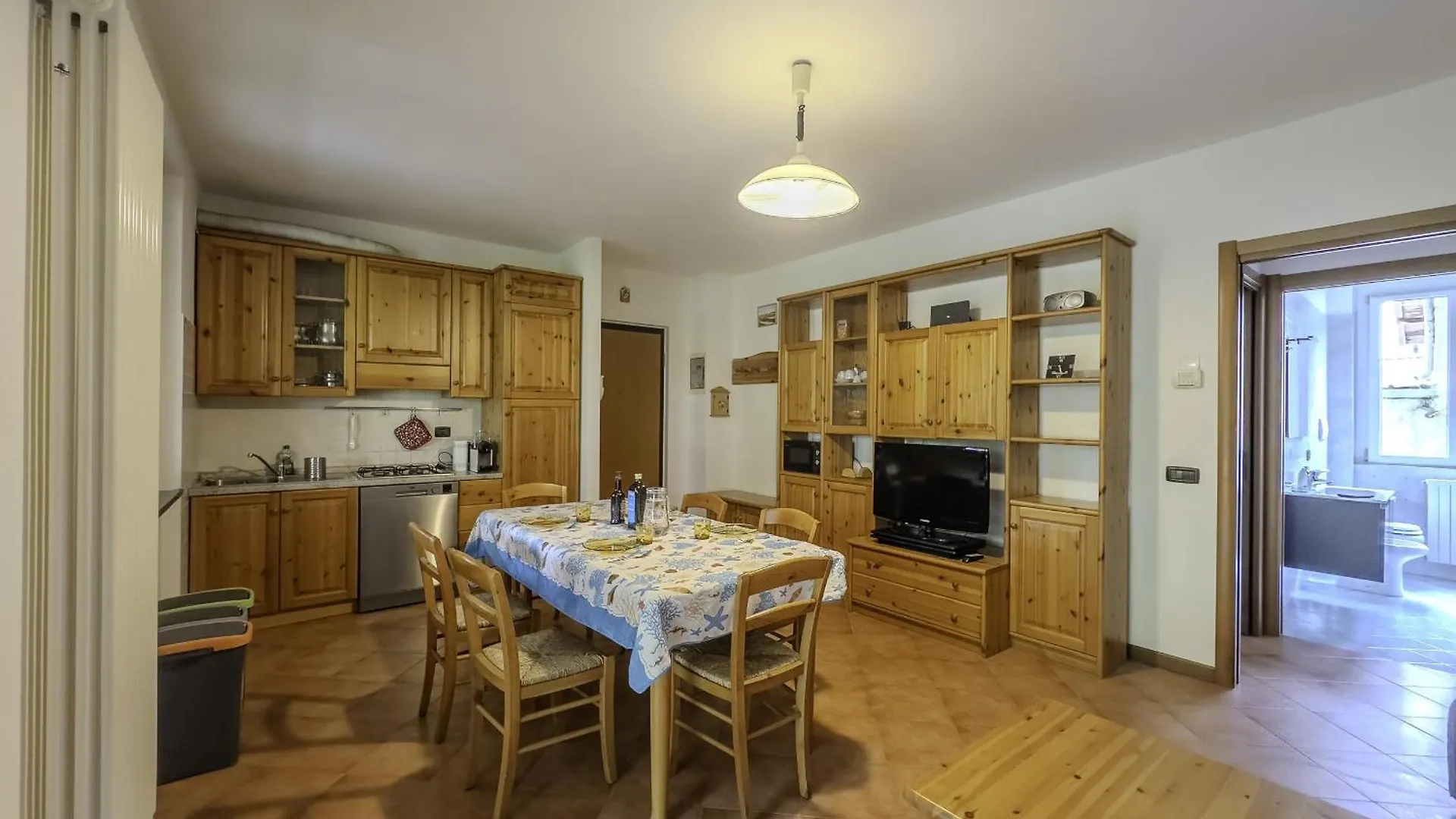Appartamento Fronte Lago Bellano 0*,  Italy
