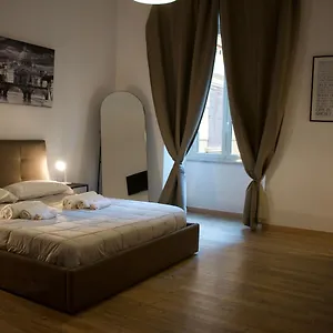 https://rome-luxury-flat-4.it-romehotels.com